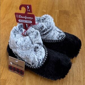 NWT Dearfoams Fuzzy Indoor Outdoor Memory Foam Slippers S 5-6 Fold Up or Down
